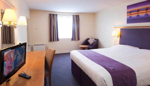 Premier Inn Dunfermline Exteriör bild